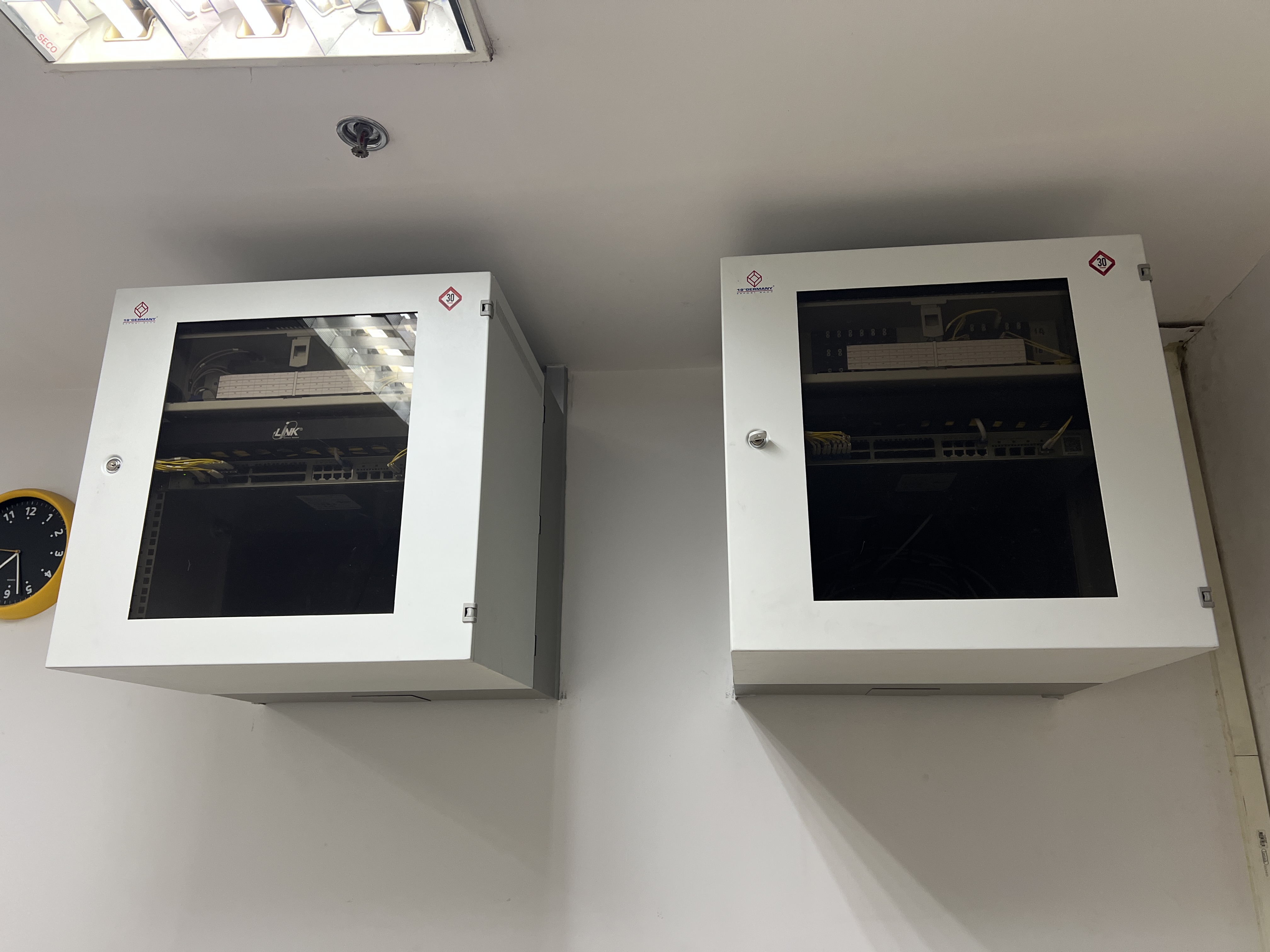 Industrial Fiber Optic Network Installation for Production Lines